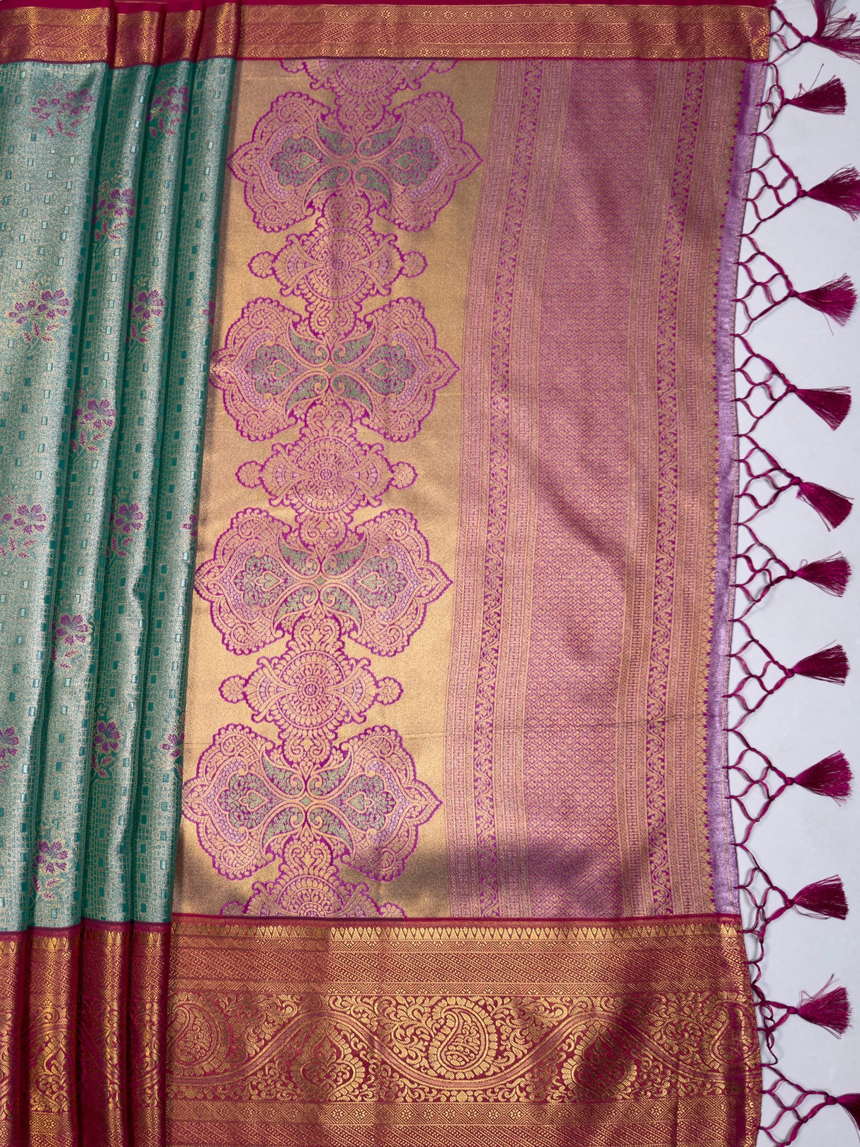 MIMOSA Saree Saree — pallu and zari work detail