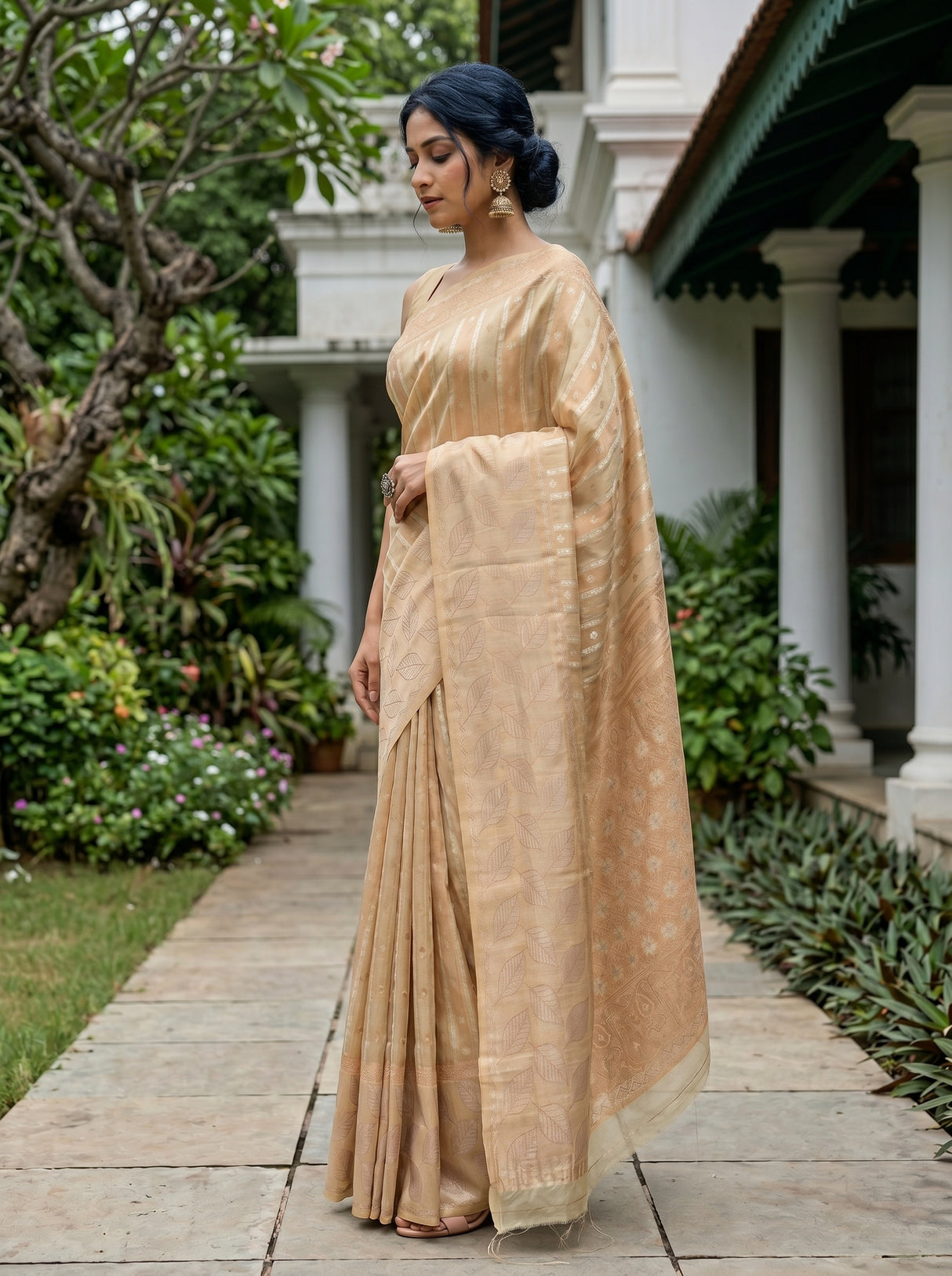 MIMOSA Tussar Banarasi Art Silk Saree — Close-up of saree body and ring