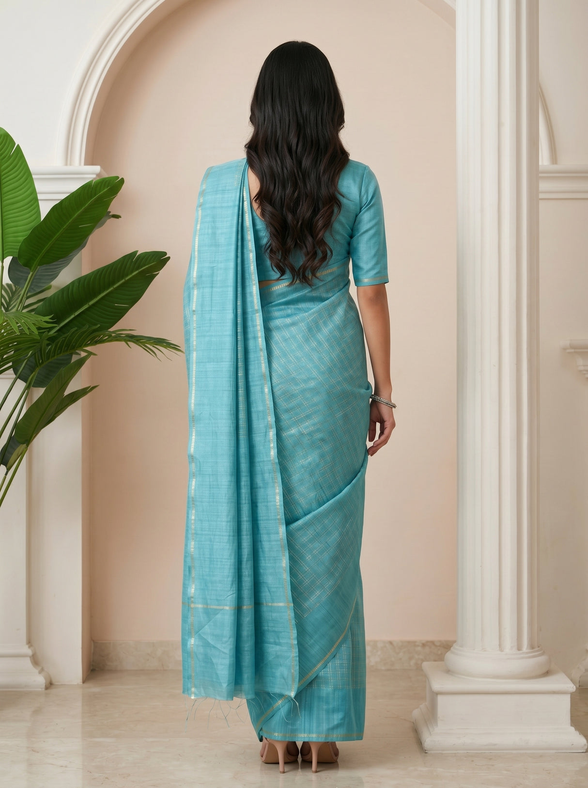 MIMOSA Saree Saree — pose 2 styling detail