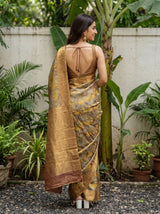 MIMOSA Saree Saree — pose 2 styling detail
