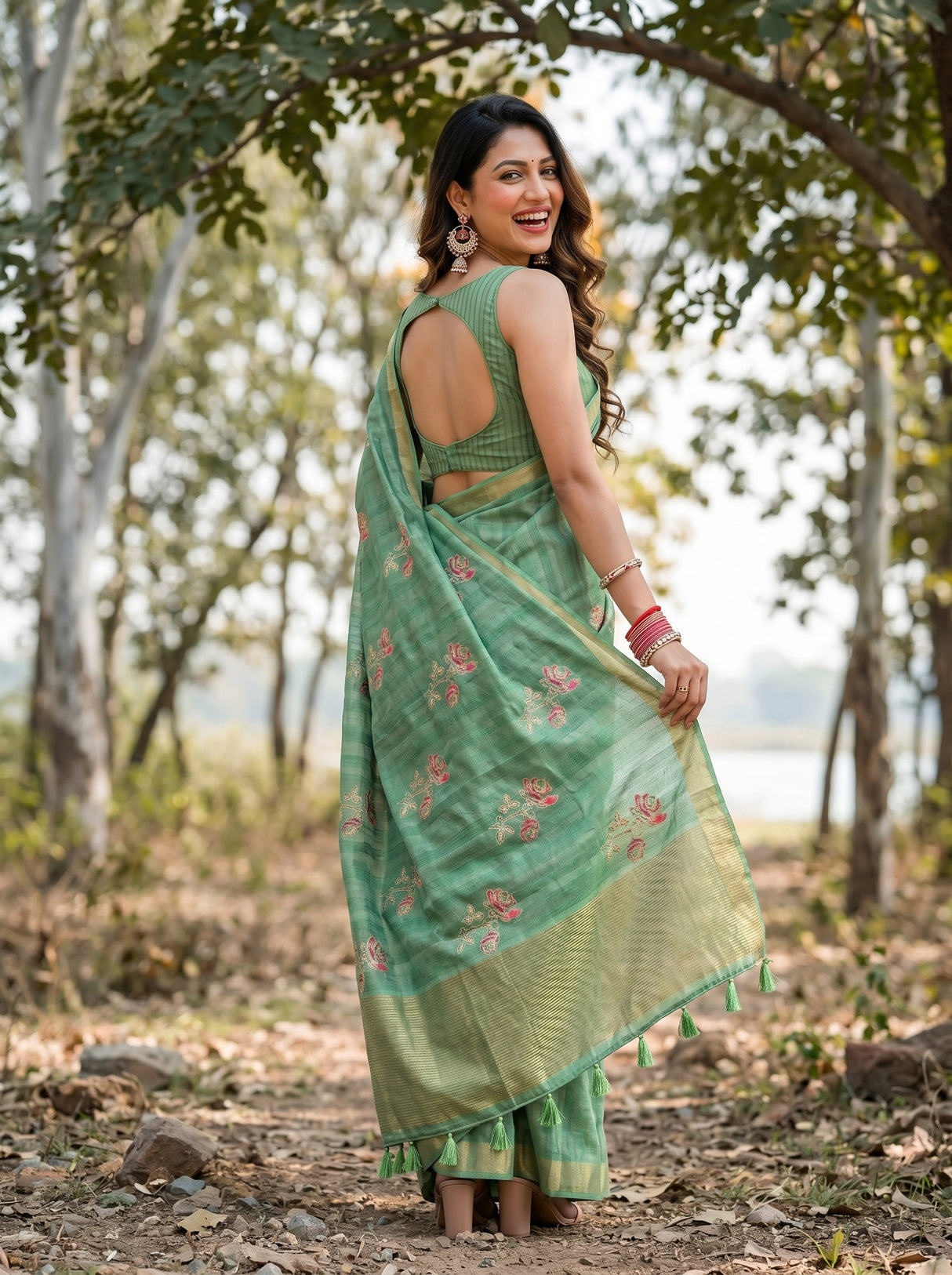 MIMOSA Saree Saree — pose 7 styling detail