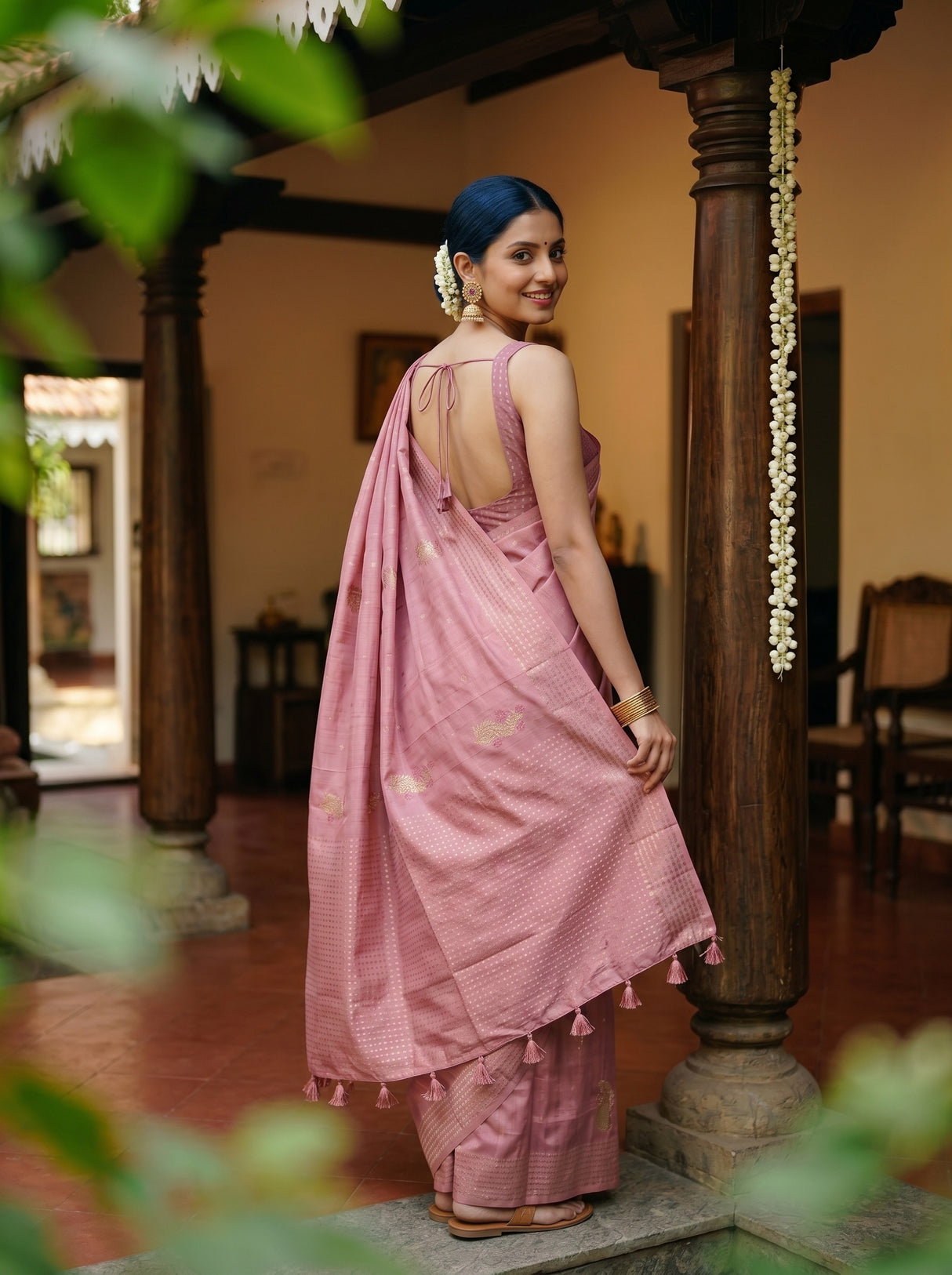 MIMOSA Saree Saree — pose 7 styling detail