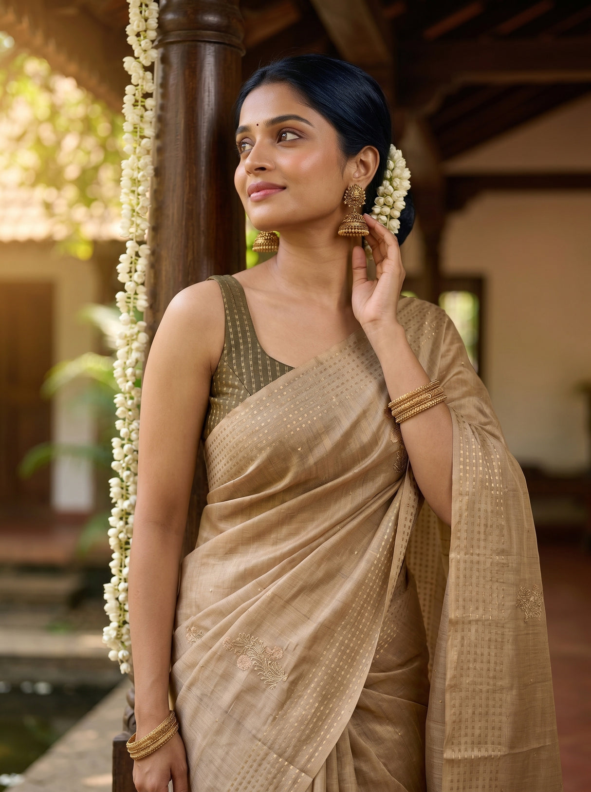 MIMOSA Saree Saree — pose 10 styling detail