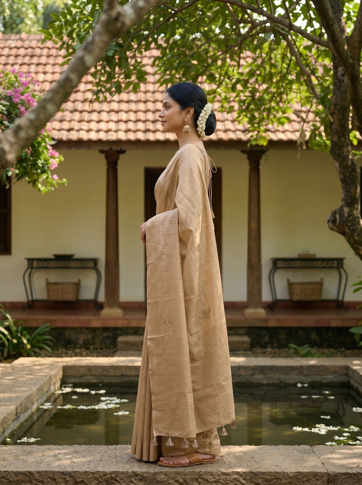 MIMOSA Saree Saree — pose 3 styling detail