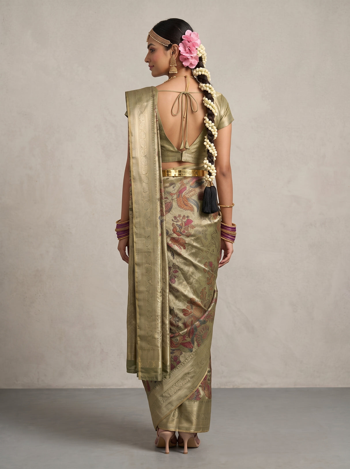 MIMOSA Saree Saree — pose 2 styling detail
