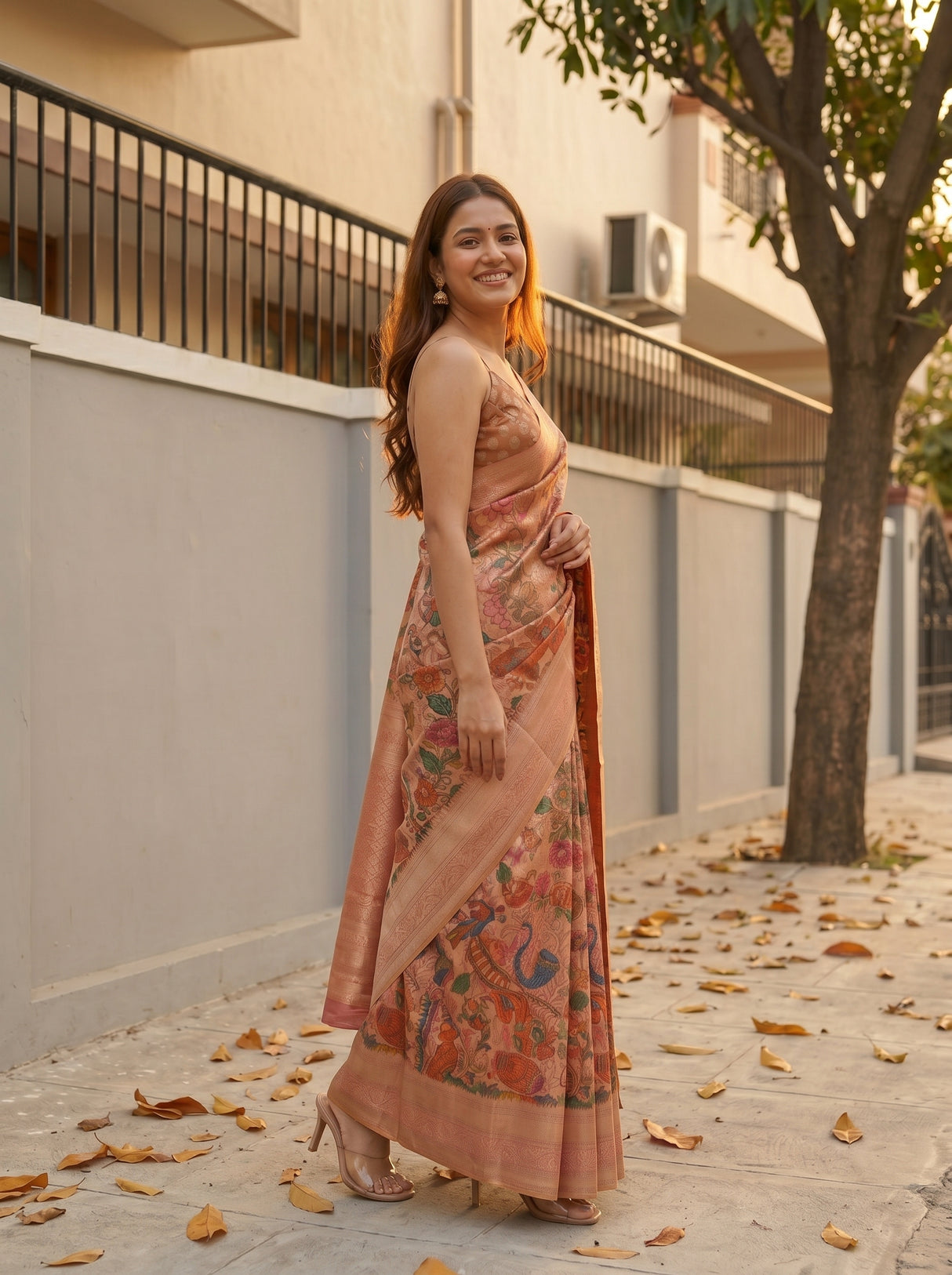 MIMOSA Saree Saree — pose 5 styling detail