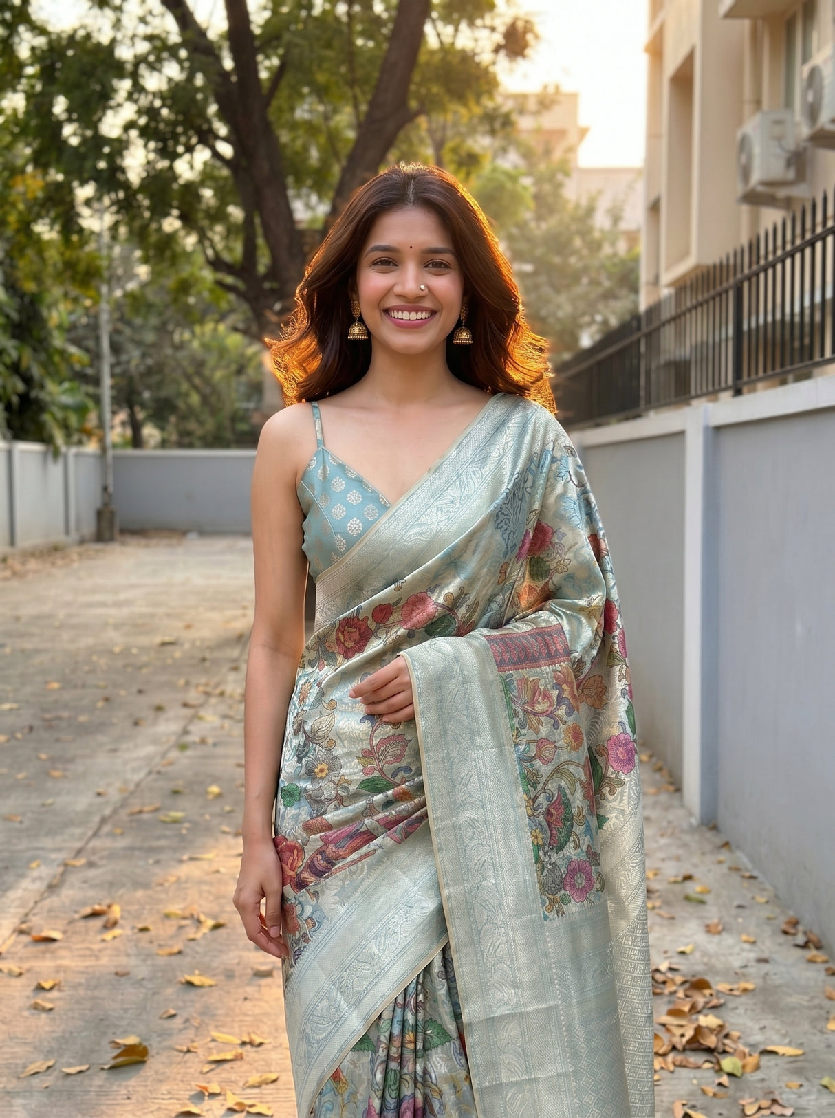 MIMOSA Saree Saree — pose 10 styling detail