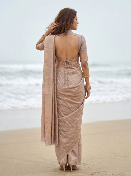 MIMOSA Saree Saree — pose 2 styling detail