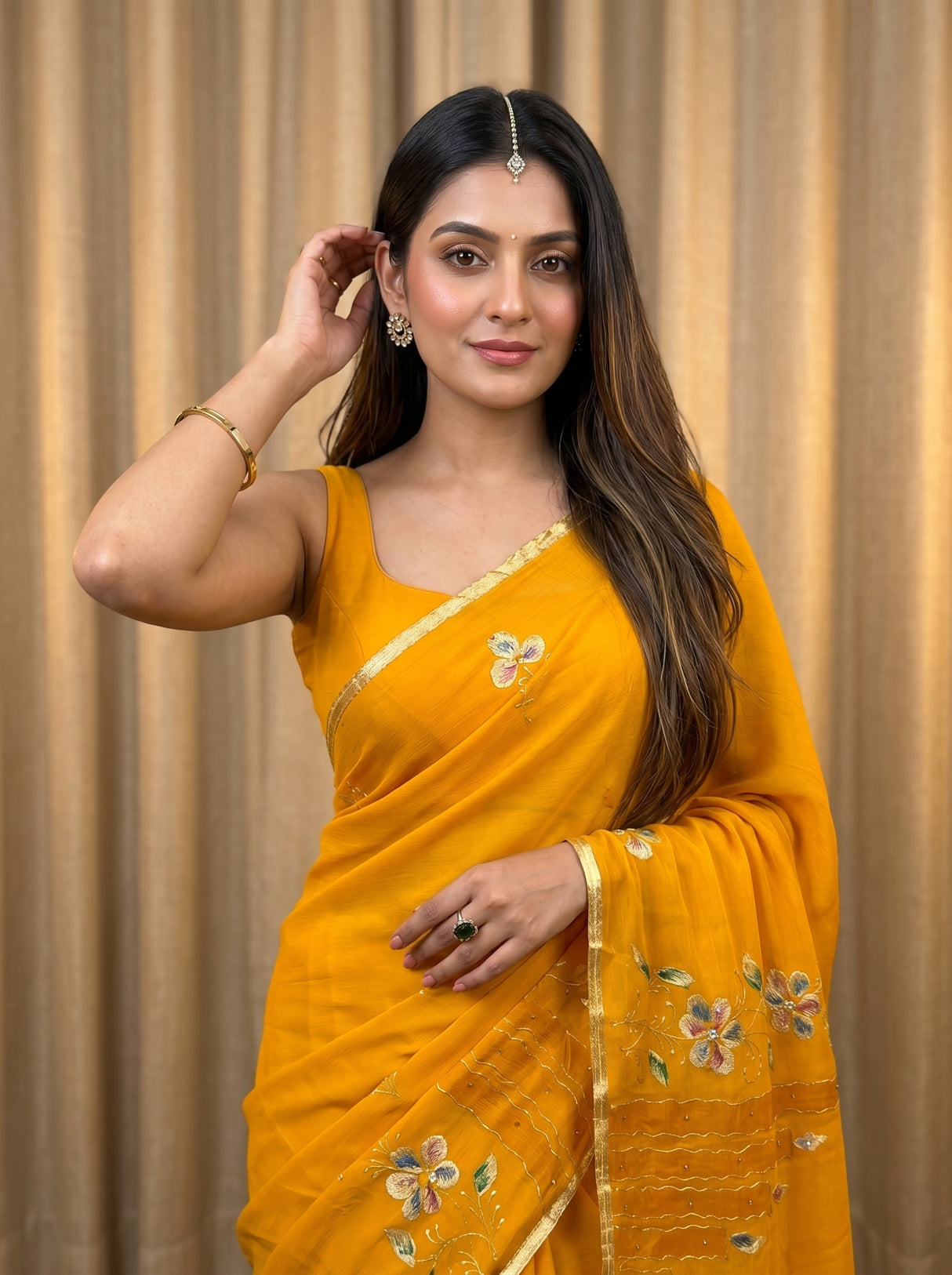 MIMOSA Saree Saree — pose 10 styling detail