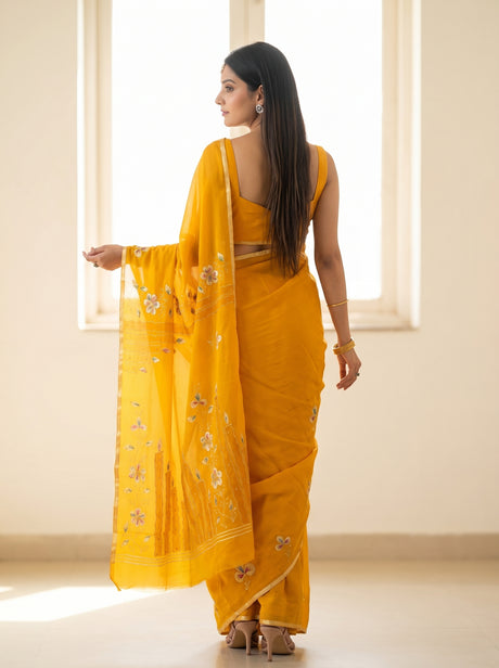 MIMOSA Saree Saree — pose 2 styling detail