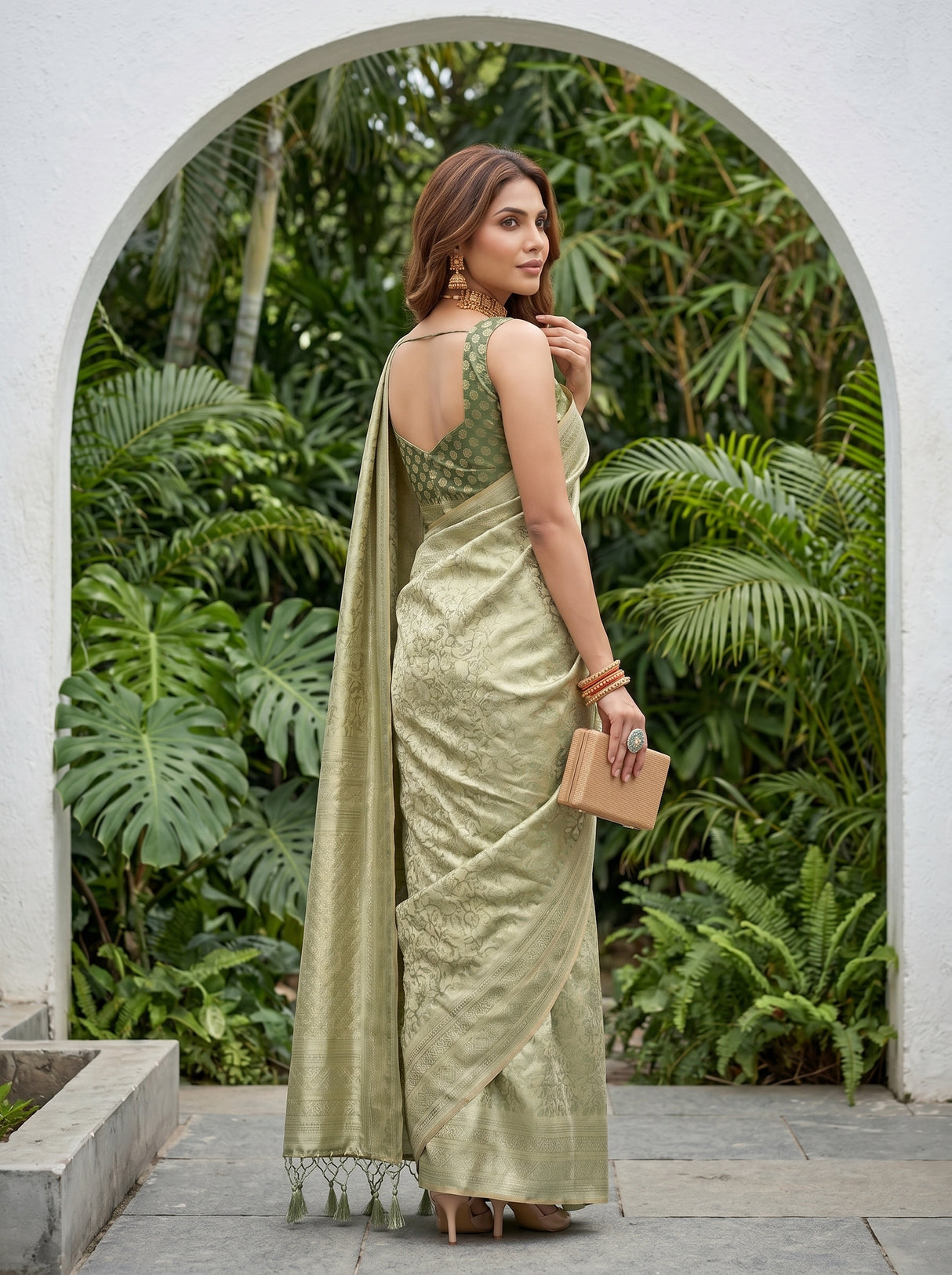 MIMOSA Saree Saree — pose 7 styling detail
