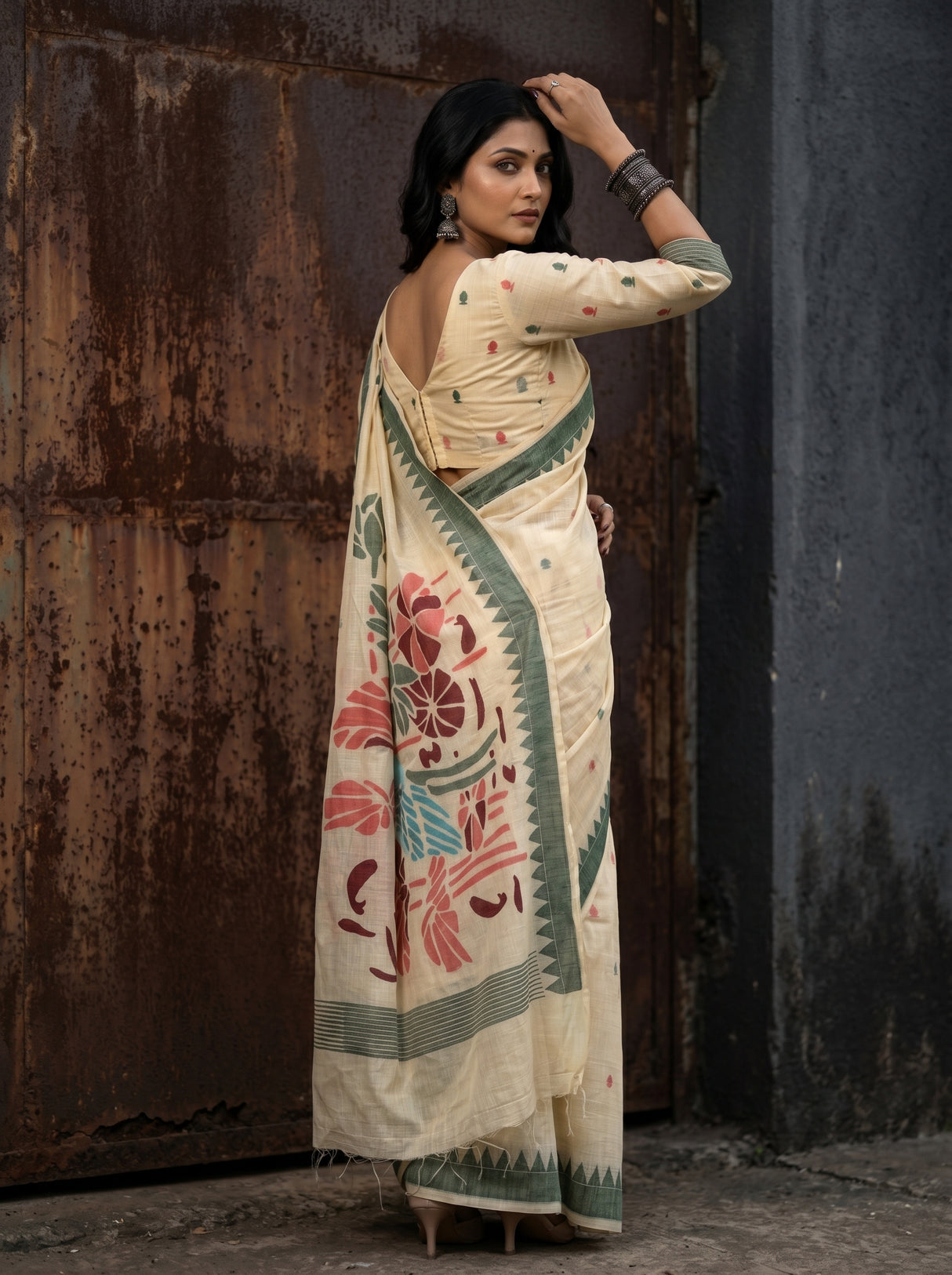 MIMOSA Maroon Saree Saree — pose 7 styling detail