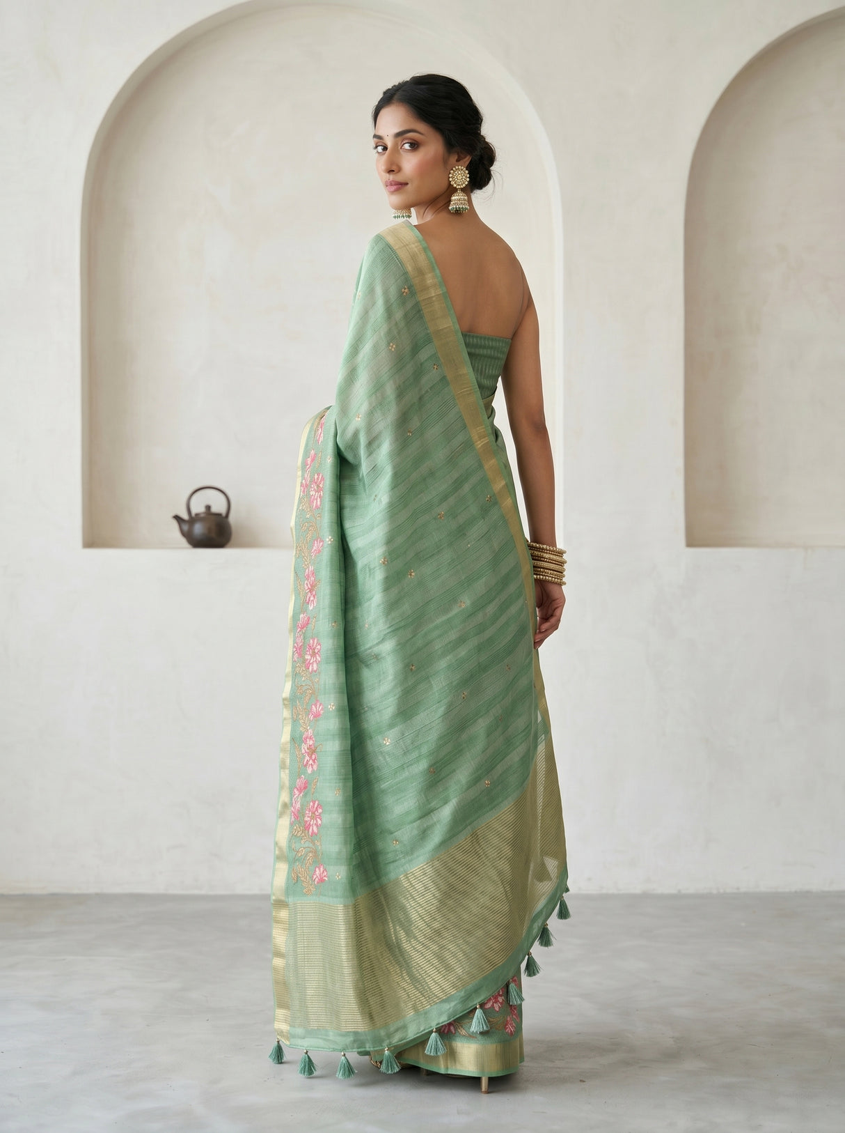 MIMOSA Saree Saree — pose 9 styling detail