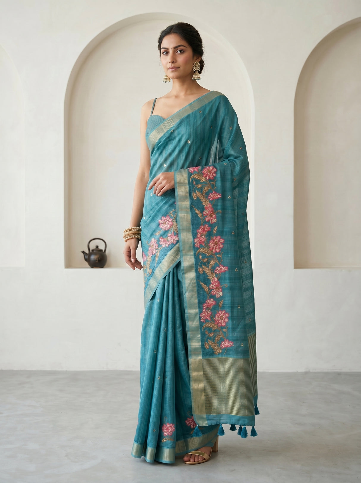 MIMOSA Saree Saree — pose 5 styling detail