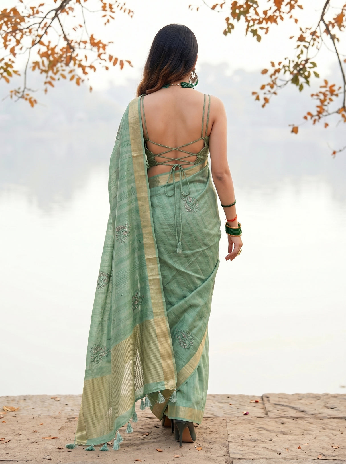 MIMOSA Saree Saree — pose 2 styling detail