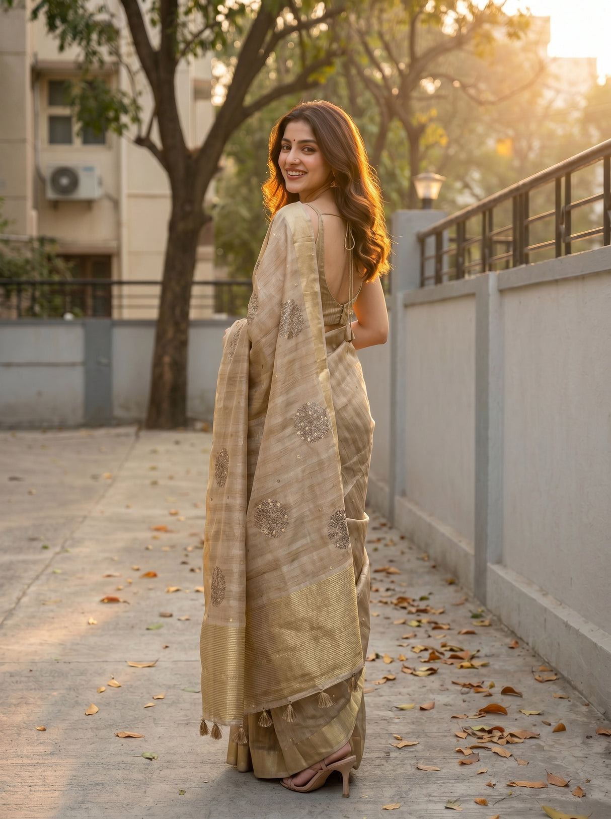MIMOSA Saree Saree — pose 7 styling detail