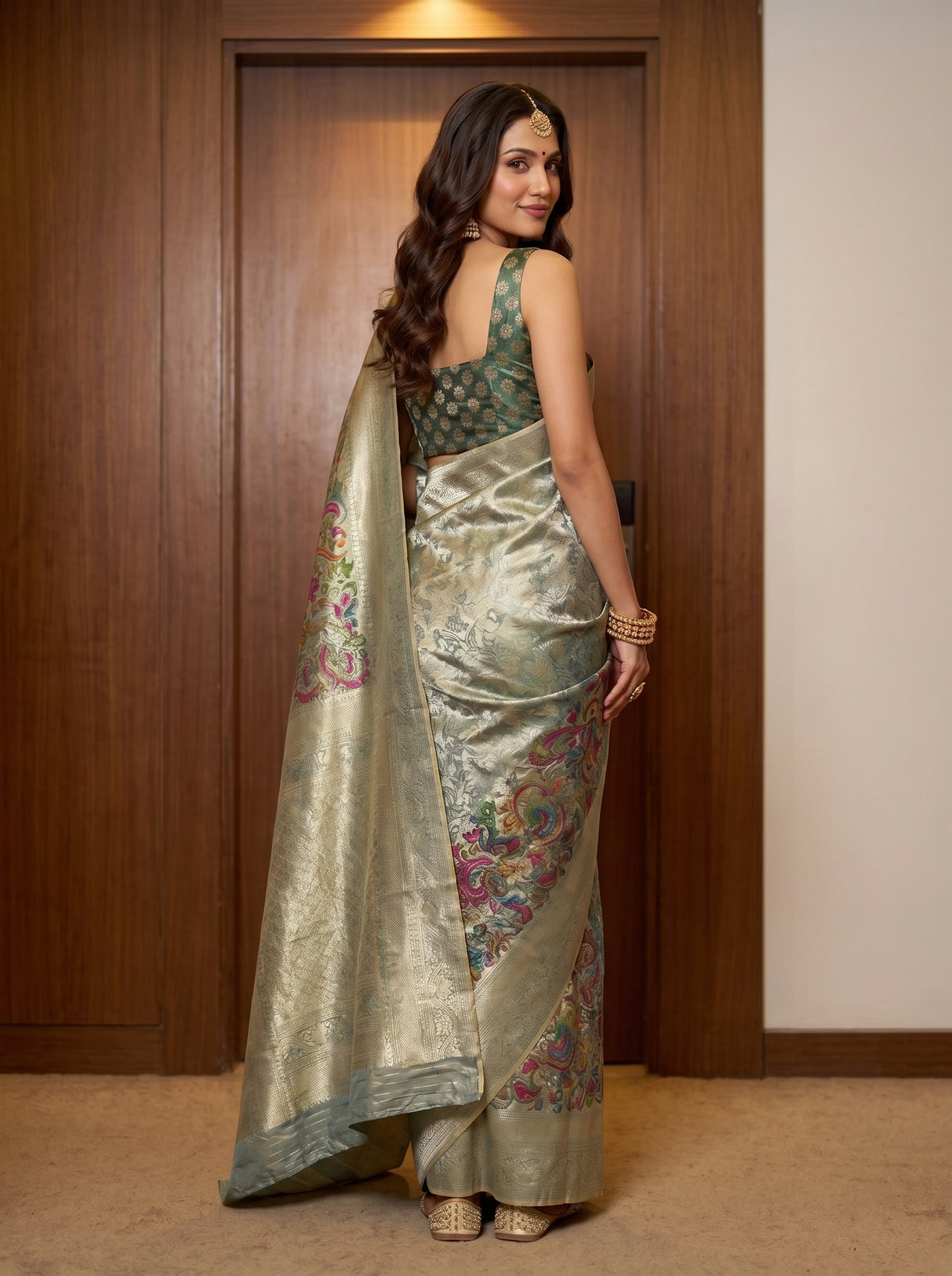 MIMOSA Saree Saree — pose 2 styling detail
