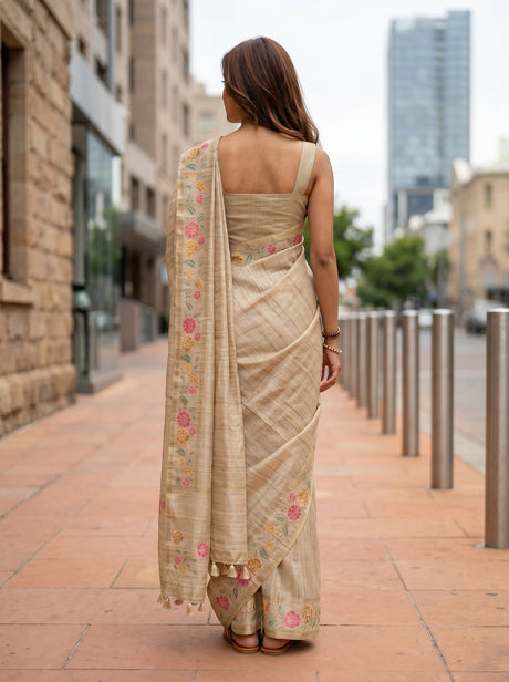 MIMOSA Saree Saree — pose 2 styling detail