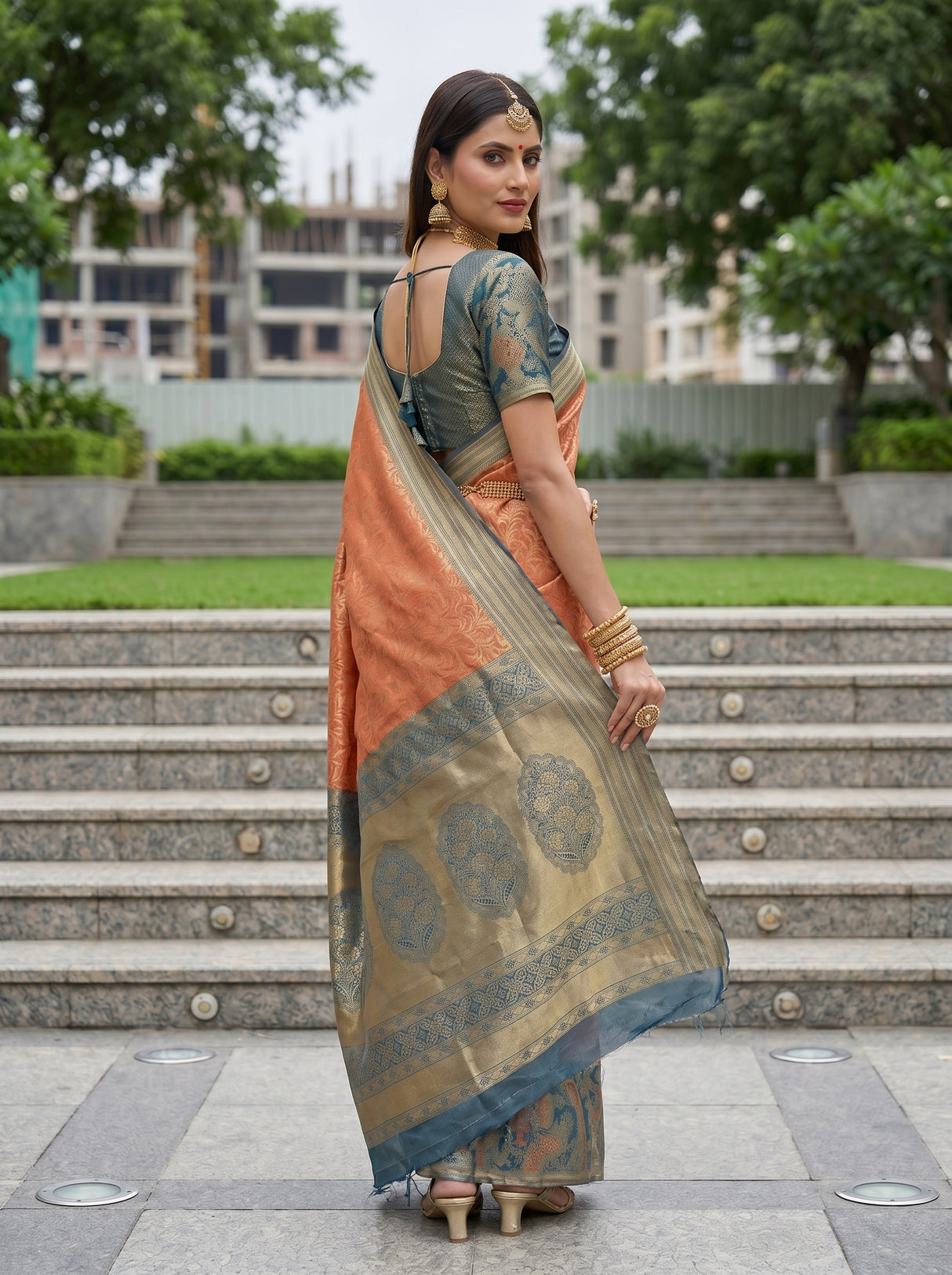 MIMOSA Saree Saree — pose 7 styling detail
