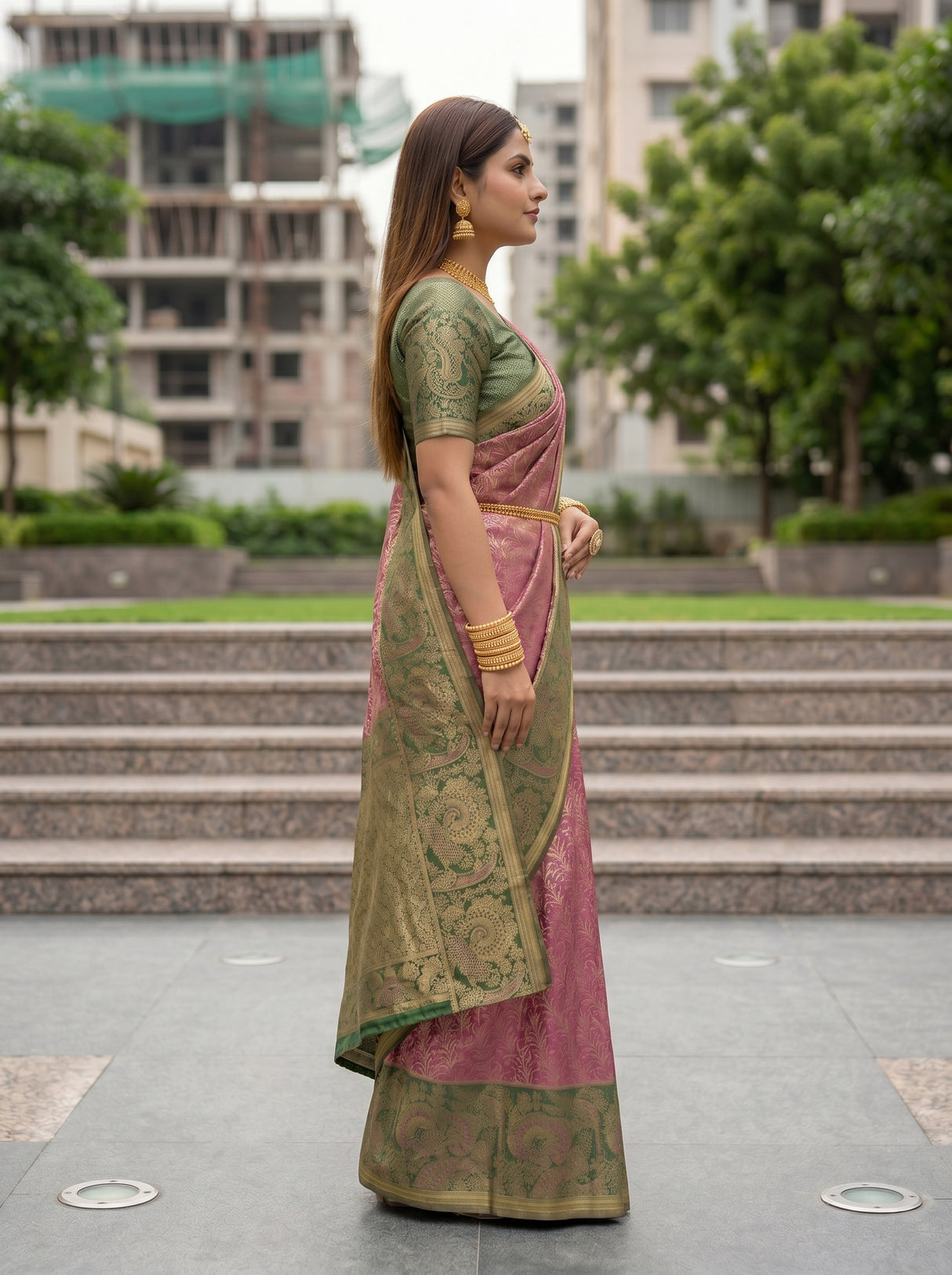 MIMOSA Saree Saree — pose 3 styling detail