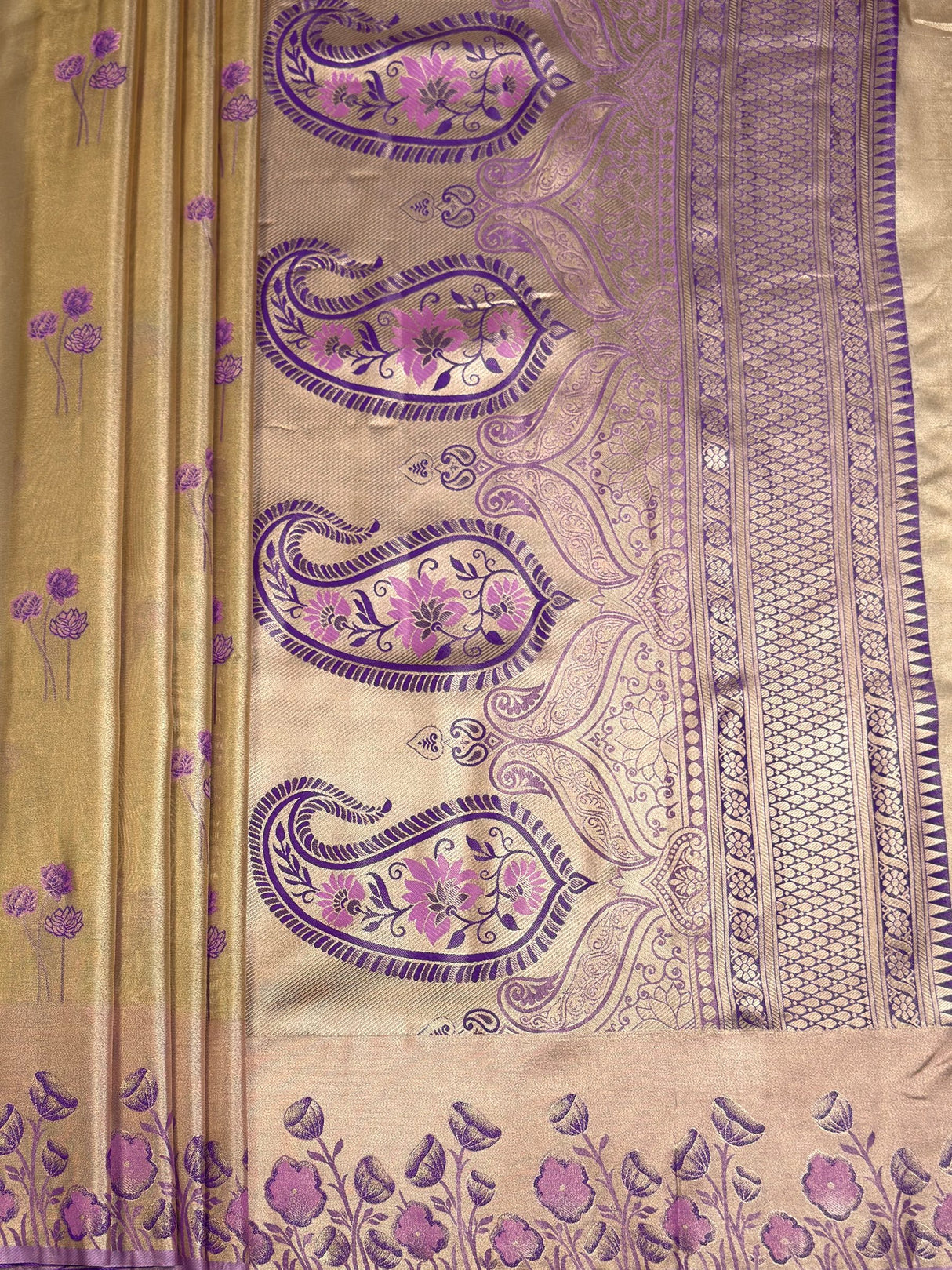 MIMOSA Magenta Saree Saree — pallu and zari work detail