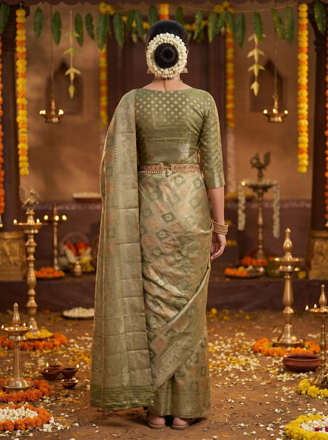 MIMOSA Saree Saree — pose 2 styling detail