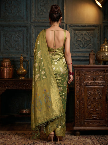 MIMOSA Saree Saree — pose 2 styling detail