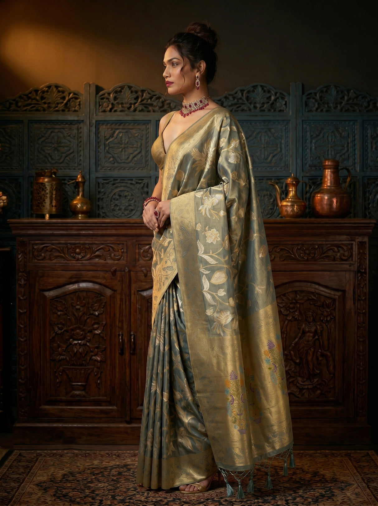 MIMOSA Saree Saree — pose 3 styling detail