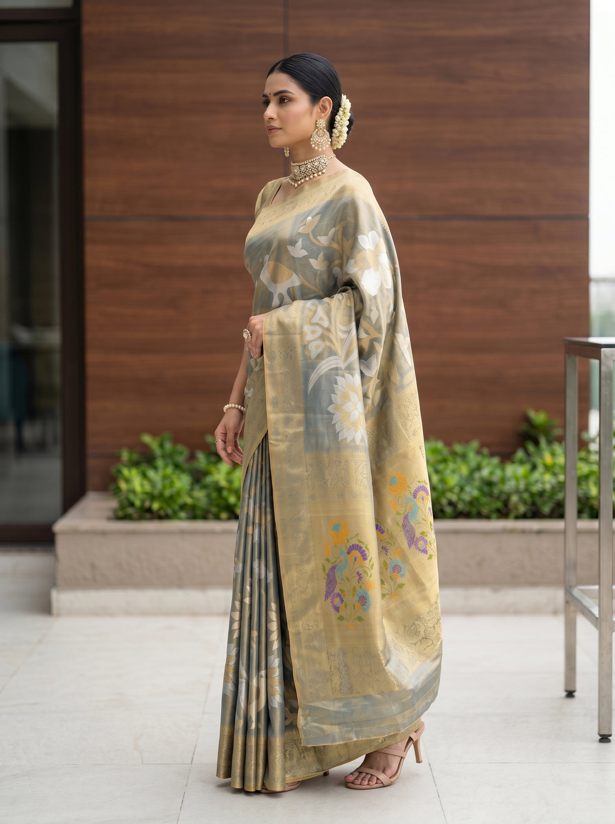 MIMOSA Saree Saree — pose 3 styling detail