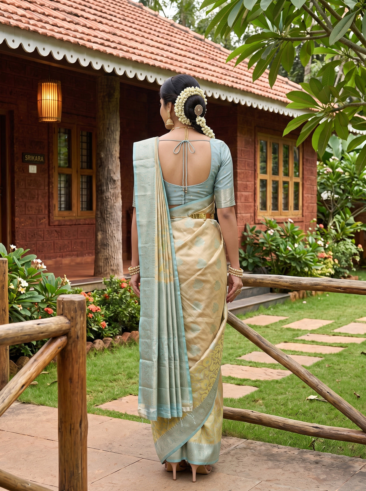 MIMOSA Saree Saree — pose 2 styling detail