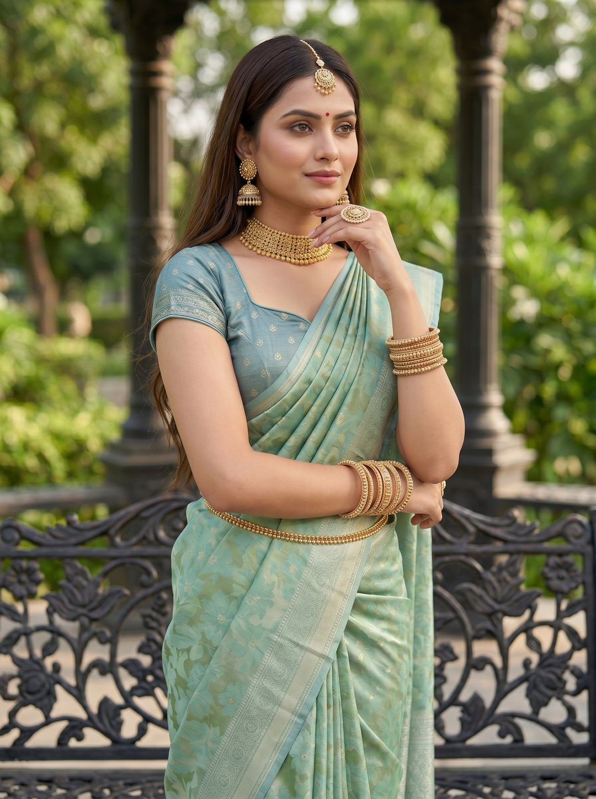 MIMOSA Saree Saree — pose 10 styling detail