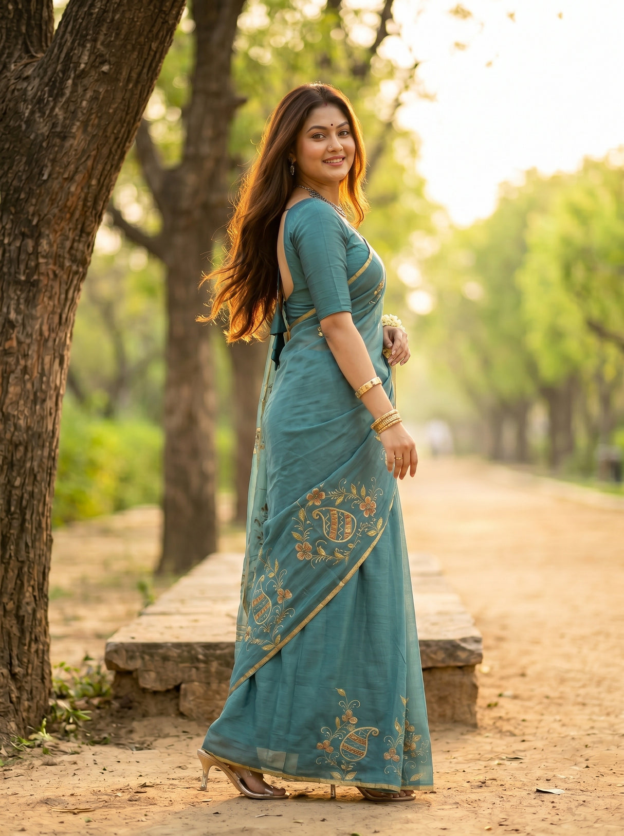 MIMOSA Saree Saree — pose 9 styling detail