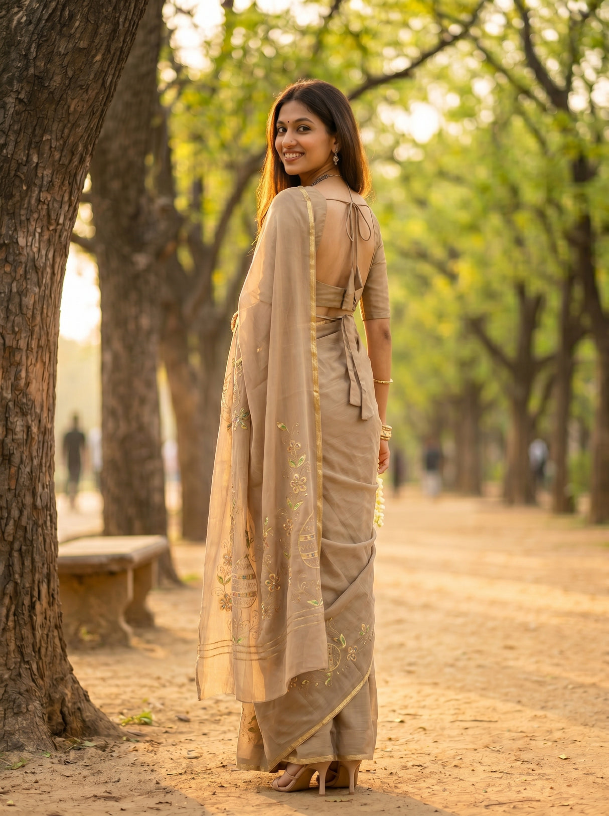 MIMOSA Saree Saree — pose 7 styling detail