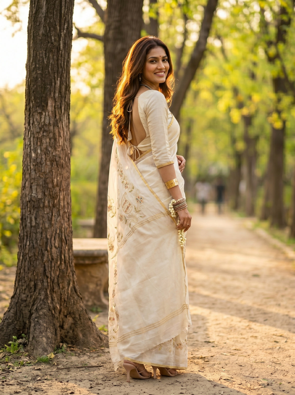 MIMOSA Saree Saree — pose 7 styling detail