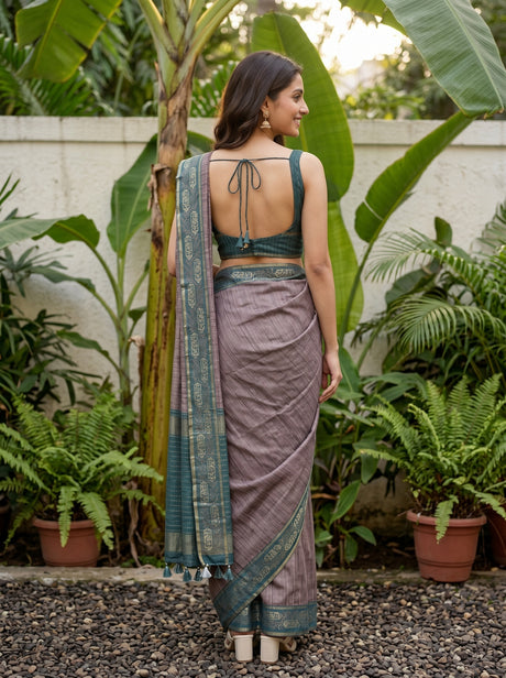 MIMOSA Saree Saree — pose 2 styling detail