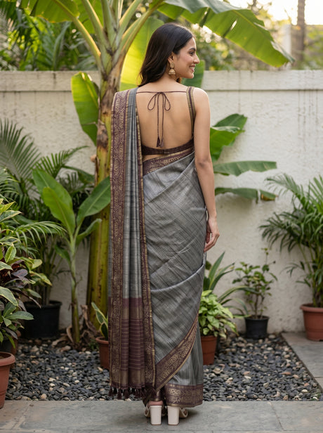 MIMOSA Saree Saree — pose 2 styling detail