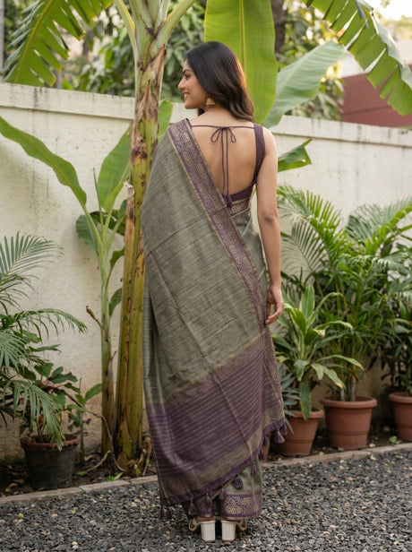 MIMOSA Saree Saree — pose 2 styling detail