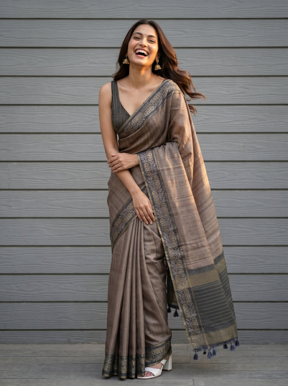 MIMOSA Saree Saree — pose 10 styling detail