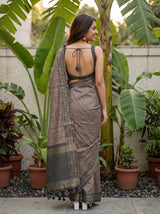 MIMOSA Saree Saree — pose 2 styling detail