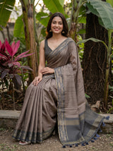 MIMOSA Saree Saree — pose 8 styling detail