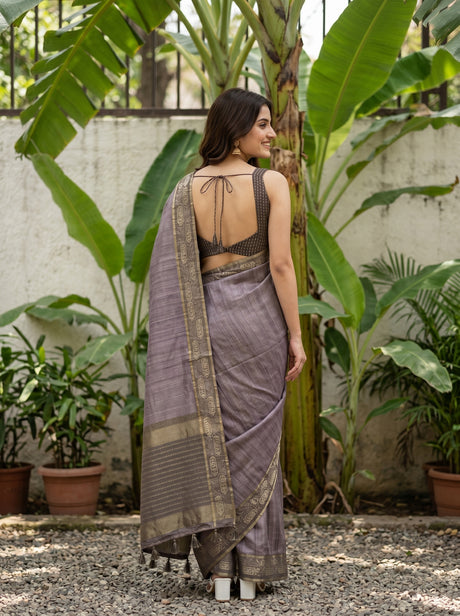 MIMOSA Saree Saree — pose 2 styling detail