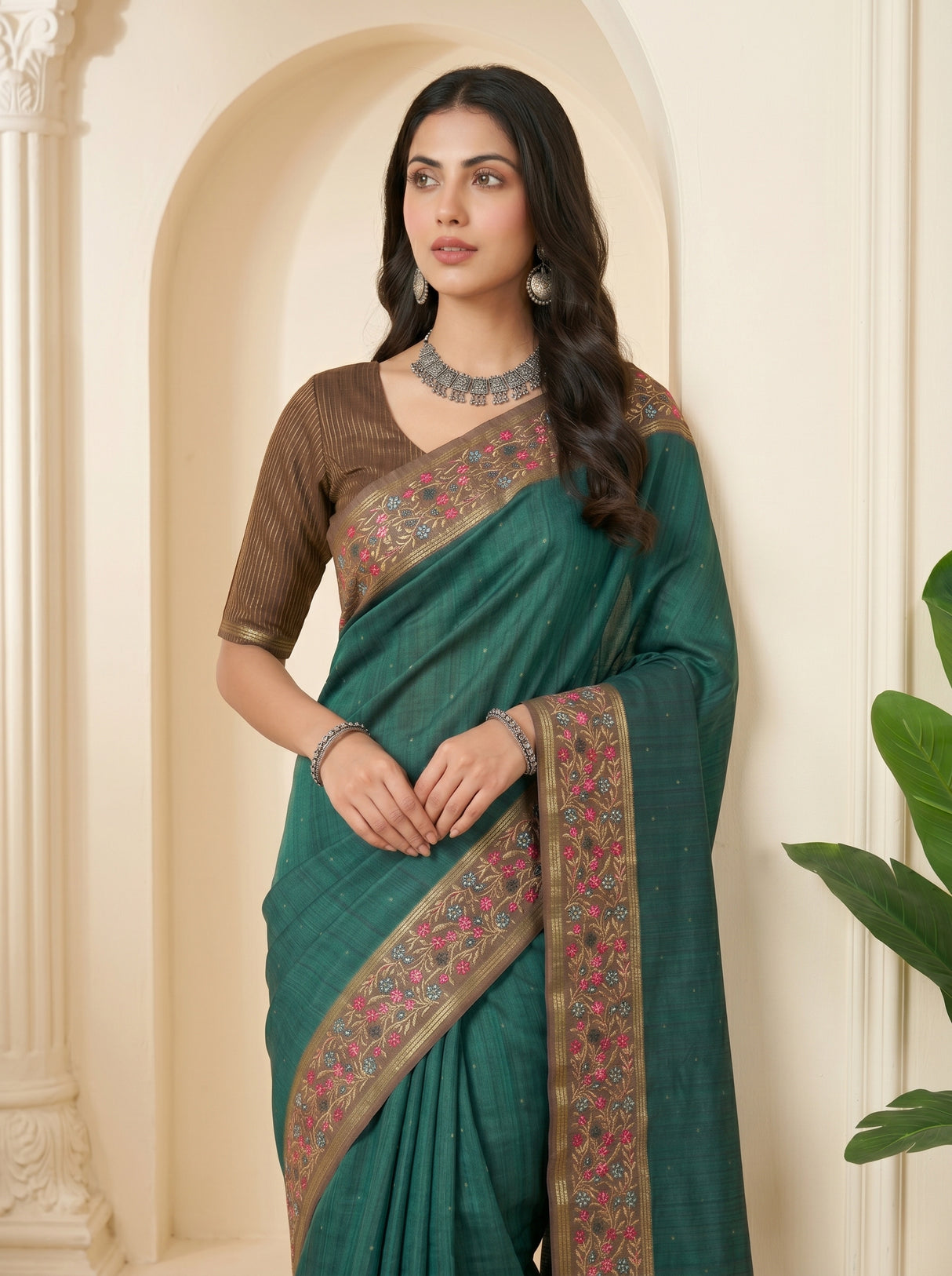 MIMOSA Saree Saree — pose 10 styling detail