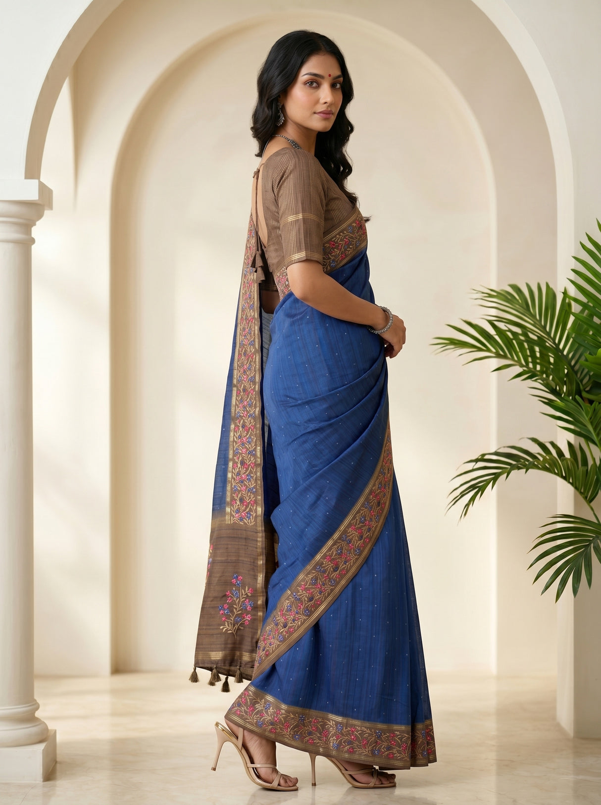MIMOSA Saree Saree — pose 5 styling detail