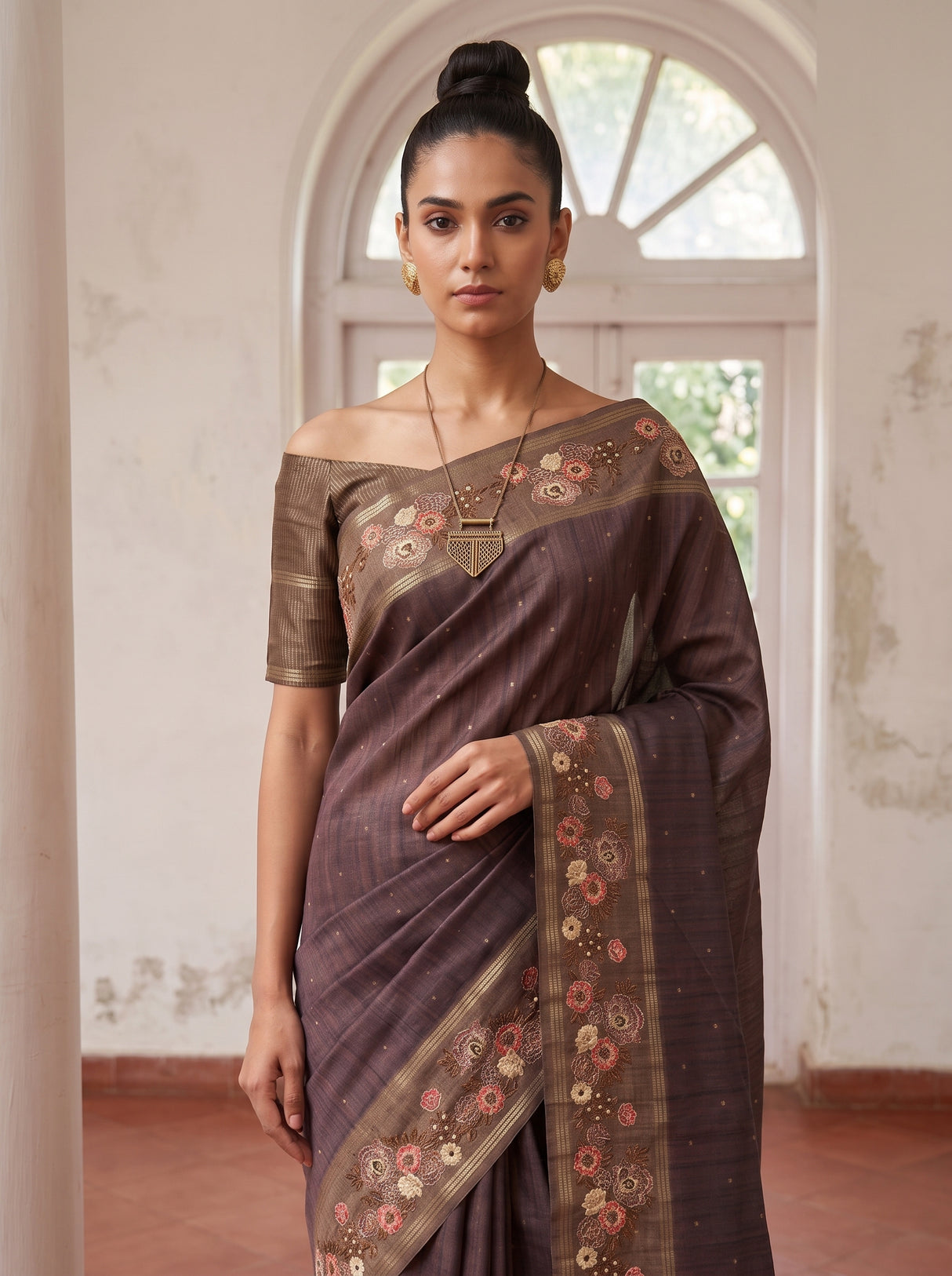 MIMOSA Saree Saree — pose 10 styling detail