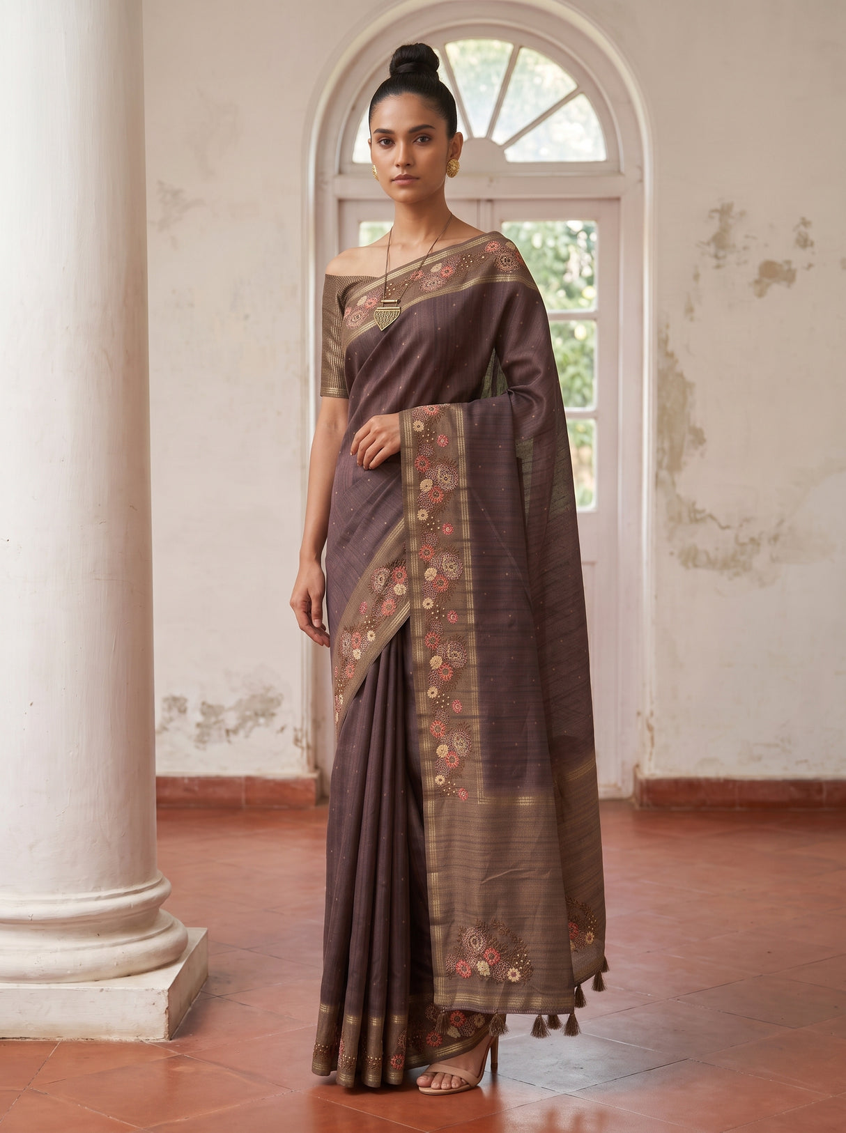 MIMOSA Saree Saree — pose 5 styling detail