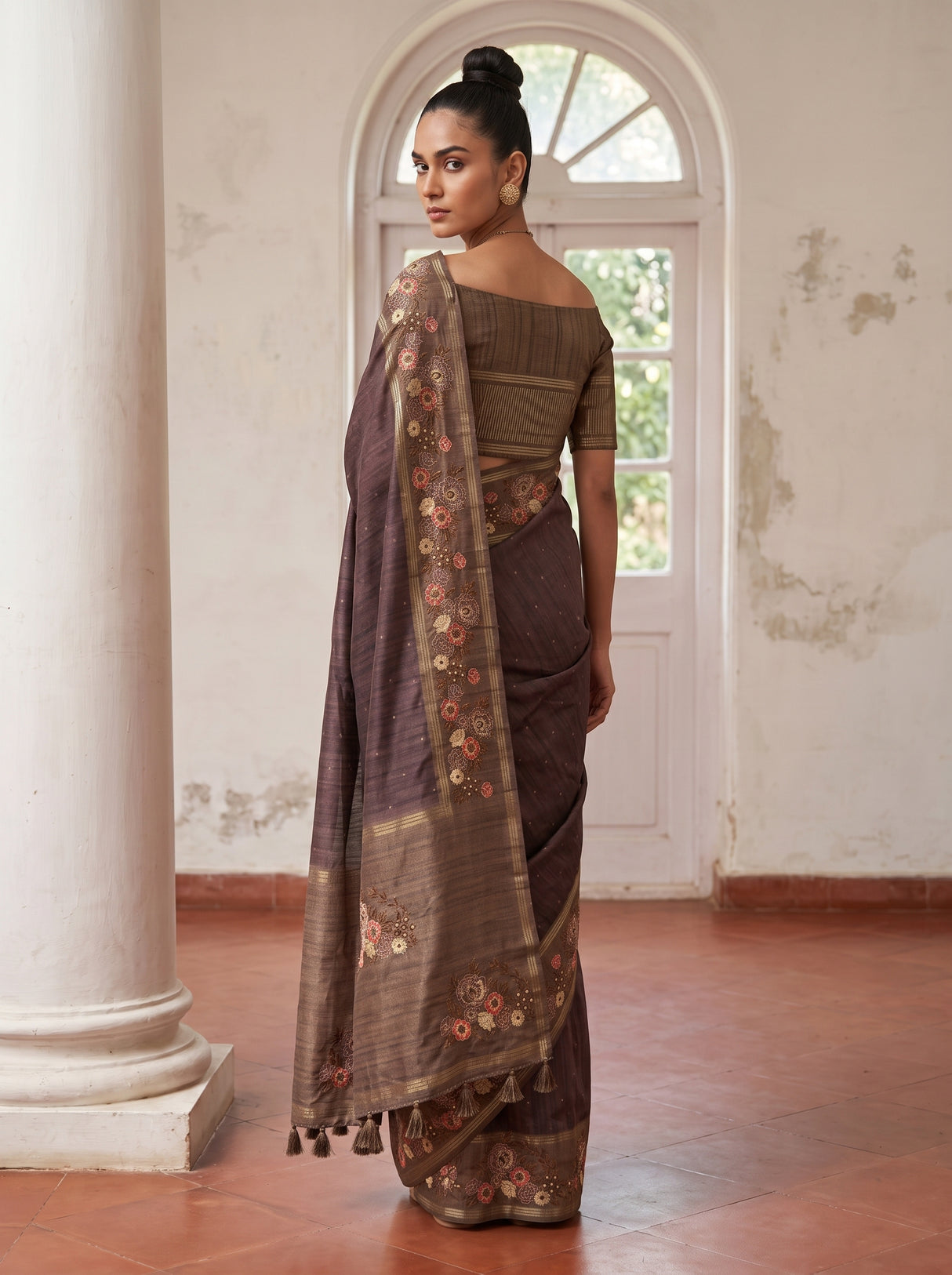 MIMOSA Saree Saree — pose 9 styling detail