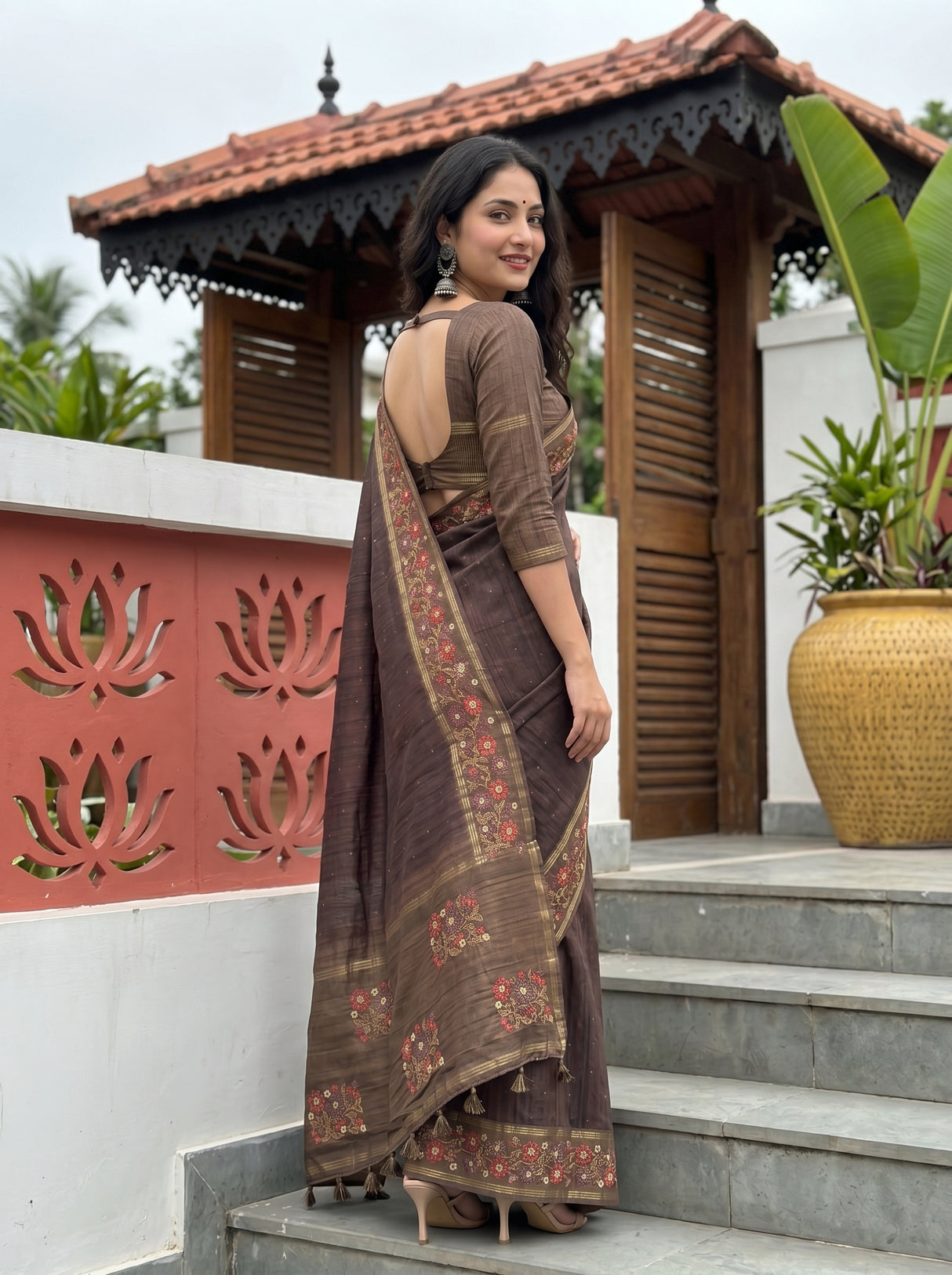 MIMOSA Chocolate Saree Saree — pose 5 styling detail