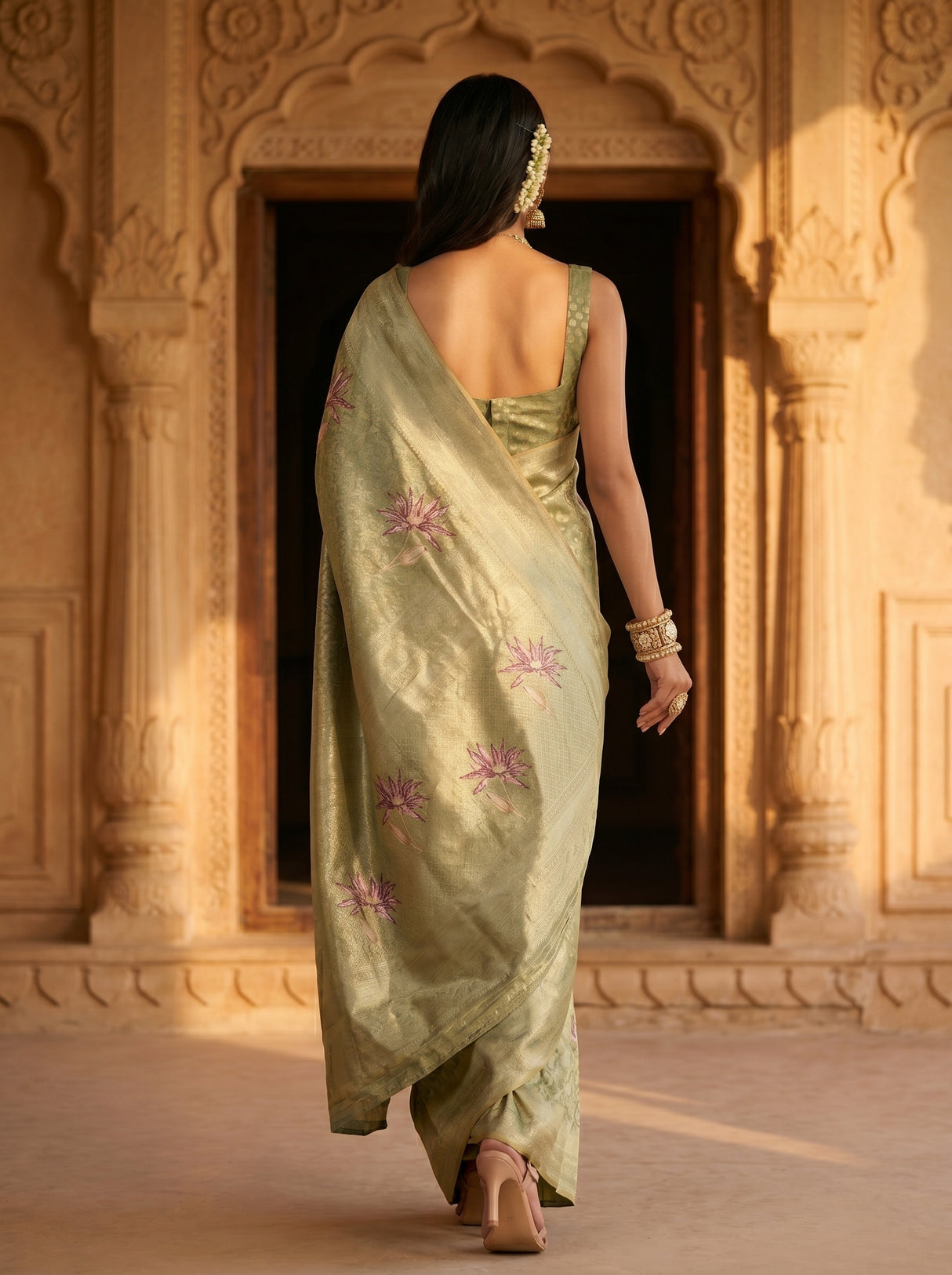 MIMOSA Saree Saree — pose 2 styling detail