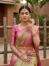 MIMOSA Saree Saree — pose 10 styling detail