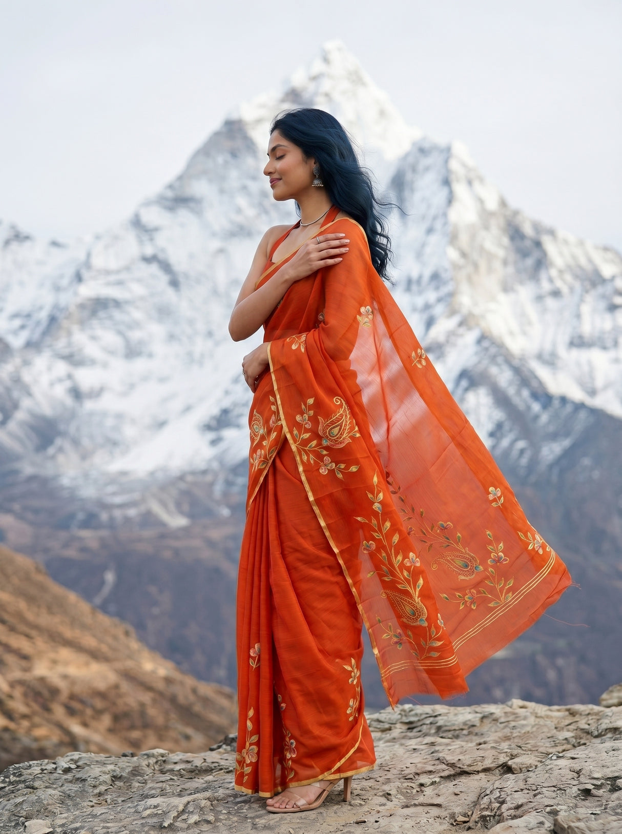 MIMOSA Saree Saree — pose 3 styling detail